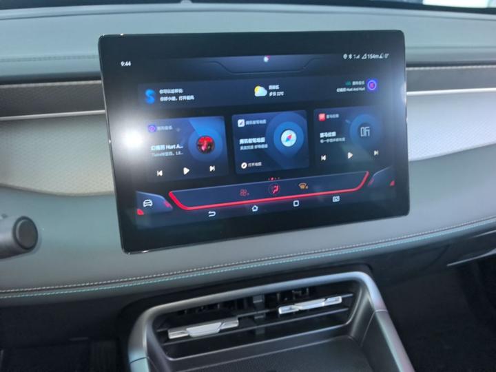 Qin PLUS 2025 DM-i ADAS 55KM Leading photo 8