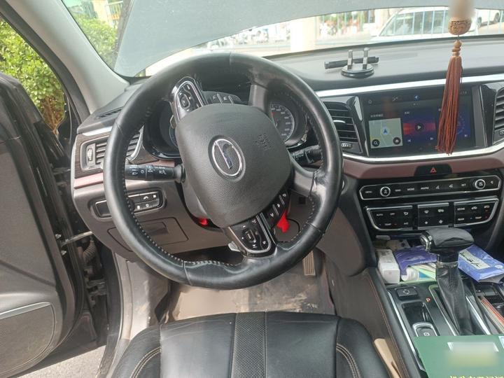 GAC Trumpchi GS8 2017 320T RWD Luxury Connected 7-Seater photo 3