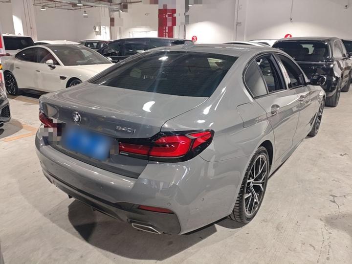 5 Series Imported 2022 Facelift 540i M Sport Package photo 6