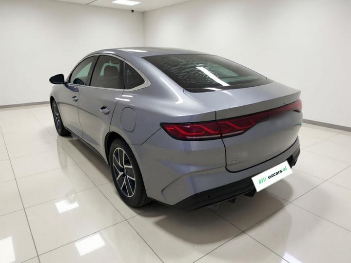 Qin L 2024 DM-i 80KM photo 4