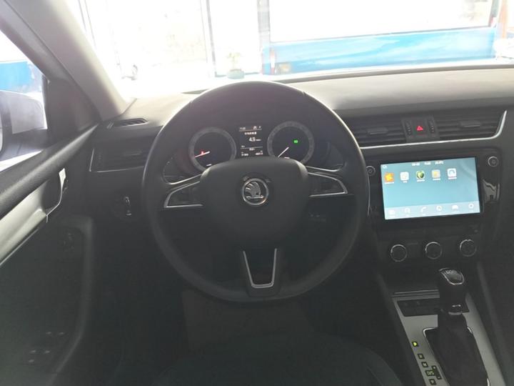Octavia 2018 TSI230 DSG Luxury photo 6