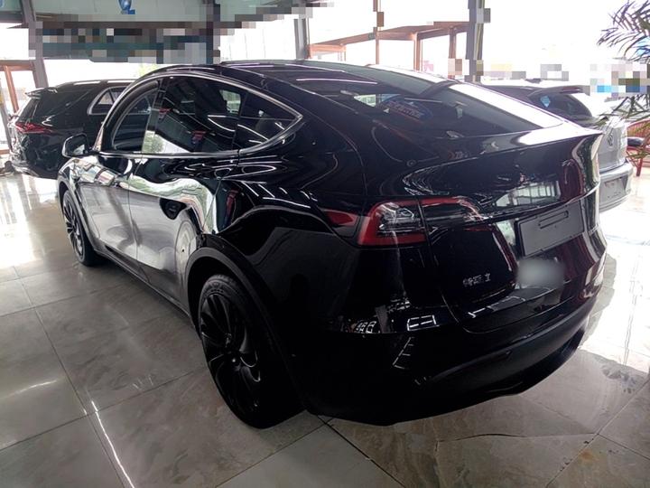 Model Y 2023 RWD photo 4