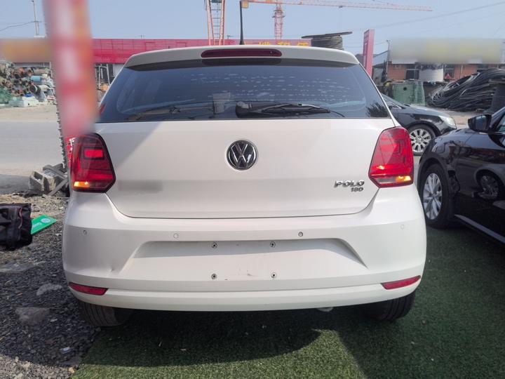 Polo 2016 1.6L AT Comfort photo 3