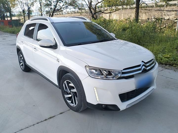 C3-XR 2015 1.6L AT Pioneer photo 3