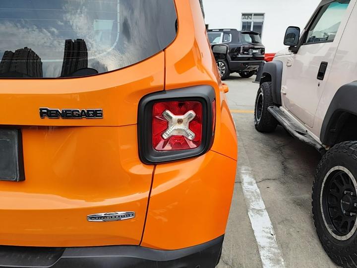 Renegade 2018 180T AT photo 7