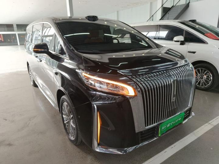 2025 AWD 9 photo 3