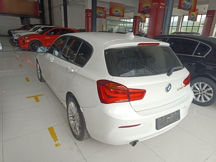 1 Series Imported 2015 120i Leading photo 4