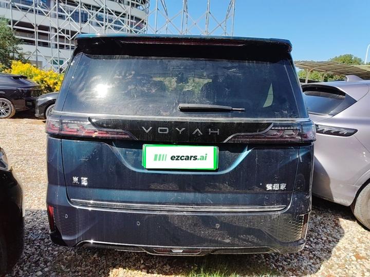 Voyah Dreamer 2025 PHEV AWD Premium photo 5