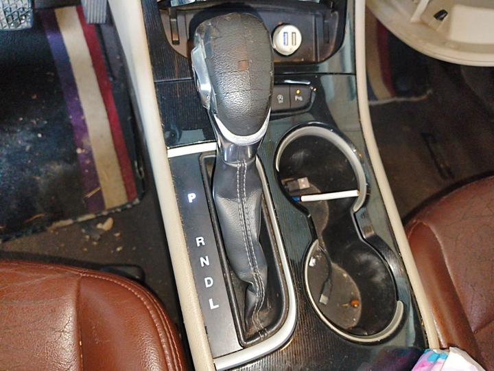 Verano 2015 Sedan 15S AT Progressive photo 6