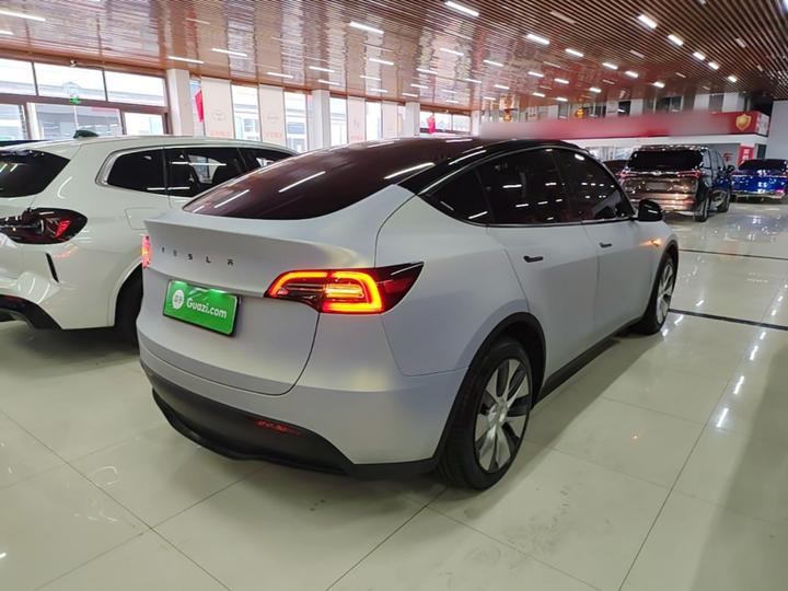 Model Y 2023 Long Range AWD photo 4