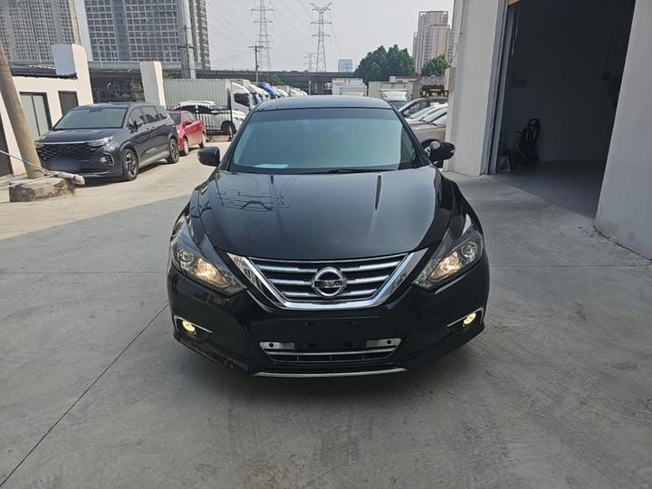 Teana 2016 Facelift 2.0L XL Comfort photo 2