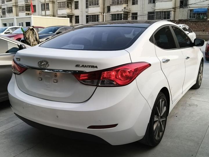 Elantra 2015 1.6L AT Leading photo 4