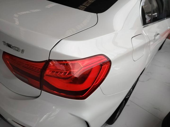 1 Series 2023 120i M Sport photo 7