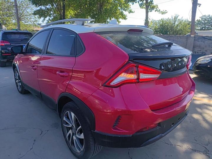 Luxgen U5 SUV 2017 1.6L CVT photo 4