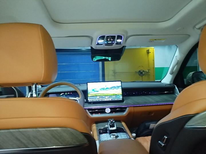 500 2022 3.0T Business 5-Seater photo 7