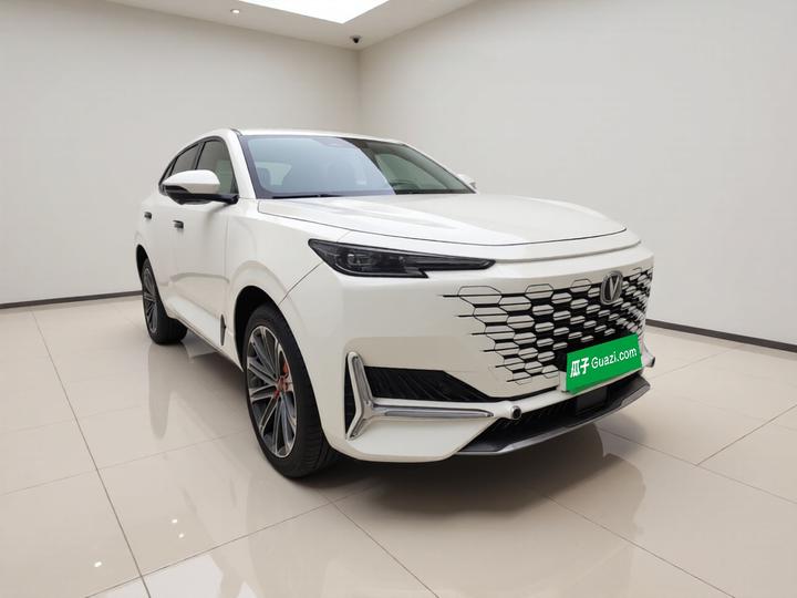 UNI-K 2021 2.0T Premium photo 3