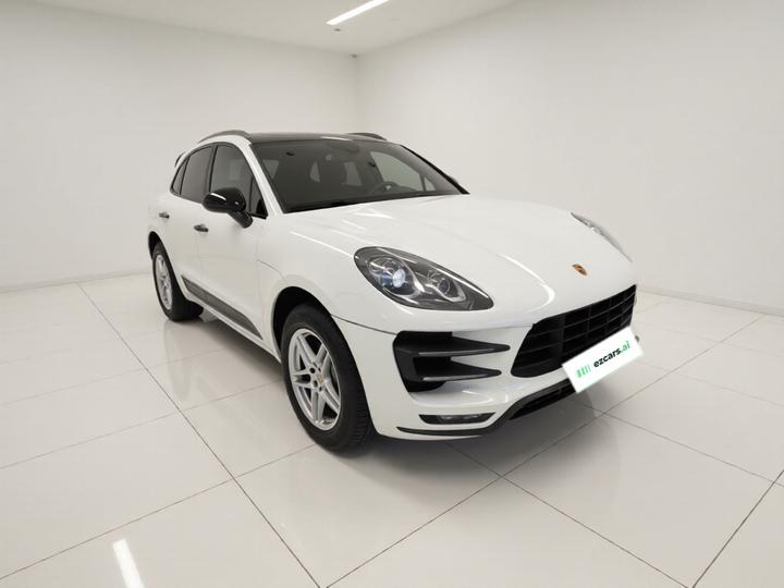 2017 Macan 2.0T photo 3