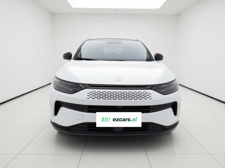 Leapmotor C11 2023 EREV 200 Comfort photo 2