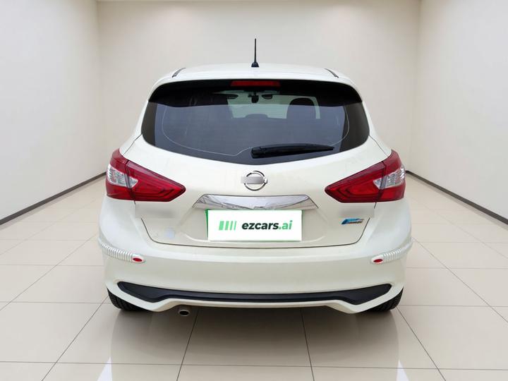 Tiida 2016 1.6L CVT photo 5
