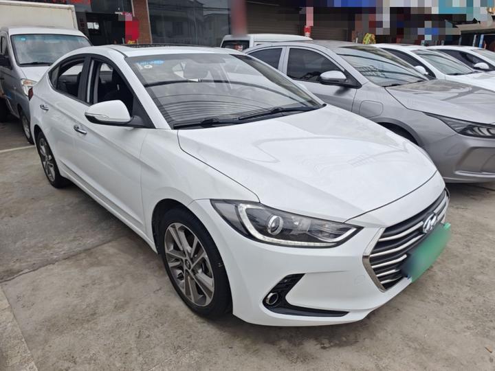 Elantra 2016 1.6L AT Smart Elite photo 3