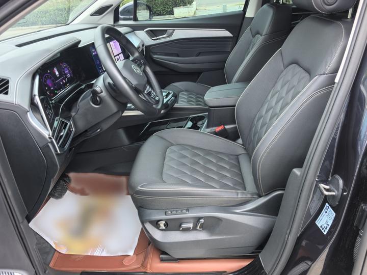 2024 530TSI AWD Flagship Pro 6-Seater photo 6