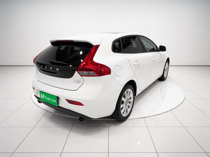 V40 2016 T3 photo 6