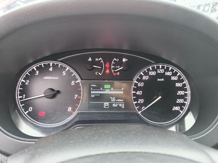Tiida 2016 1.6L CVT photo 7