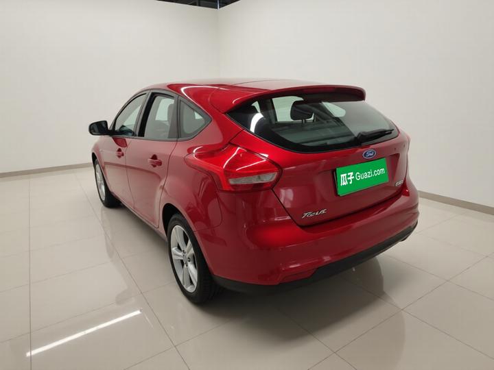 Focus 2015 Hatchback 1.6L AT Comfort photo 4