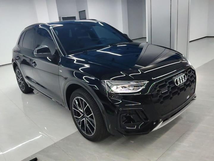Q5L 2025 45 Collection 45 TFSI Luxury Dynamic photo 3
