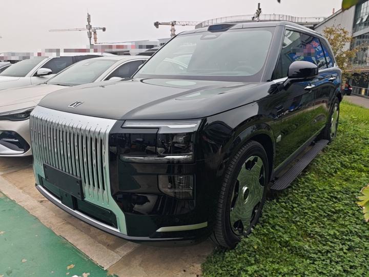9X 2025 Ultra 70kWh 6-Seater