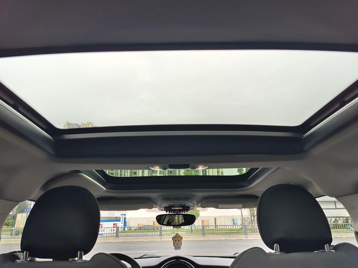 2018 1.5T COOPER Classic 5-Door photo 7