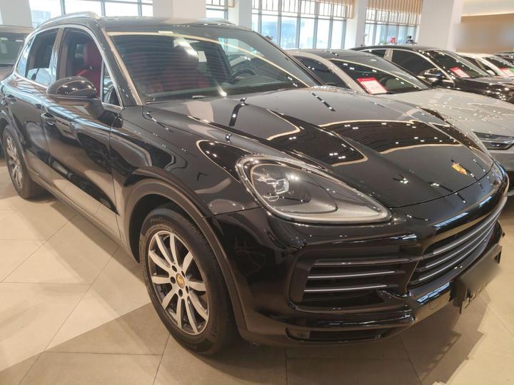 2019 Cayenne 3.0T photo 3