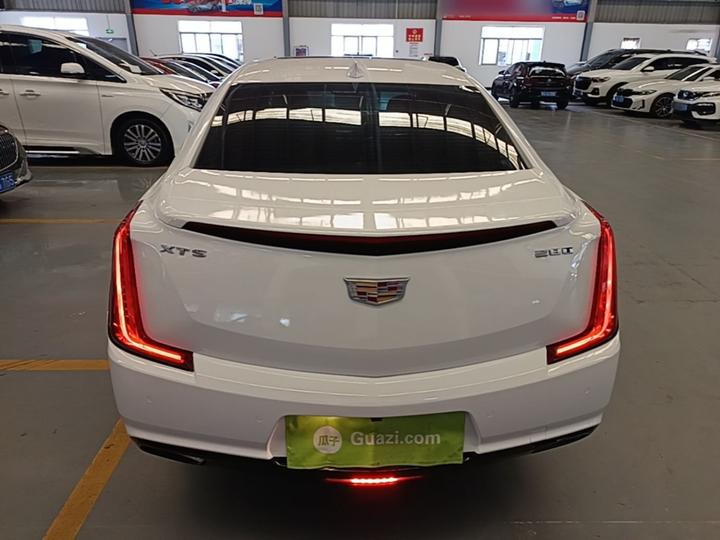 XTS 2018 28T Tech photo 5