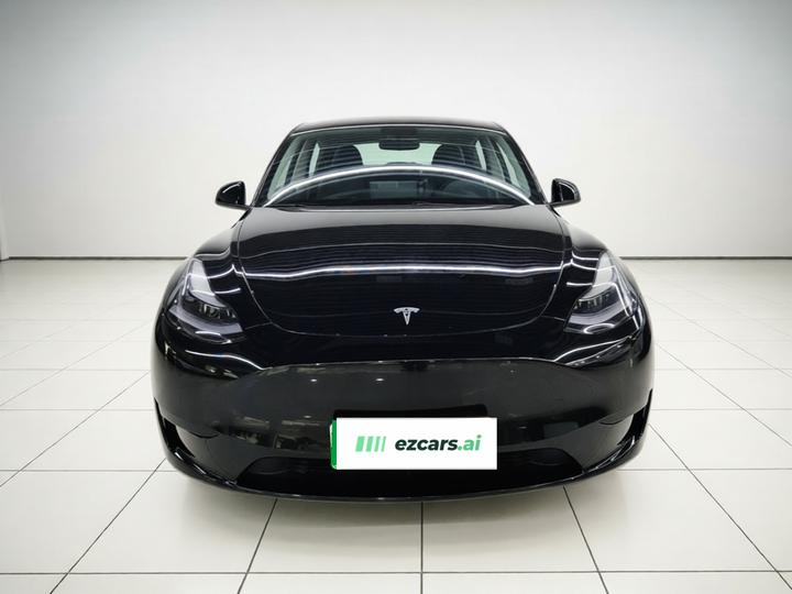 Model Y 2022 RWD photo 2