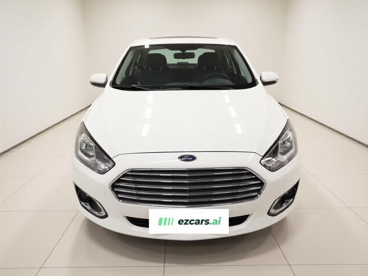 Escort 2015 1.5L AT Fashion photo 2