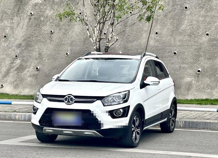 BAIC X25 2015 1.5L MT Elite