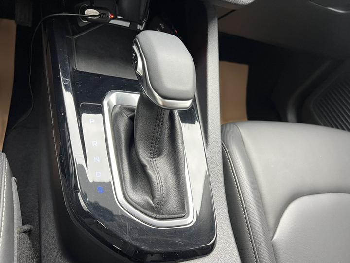 Escort 2021 1.5L AT photo 5