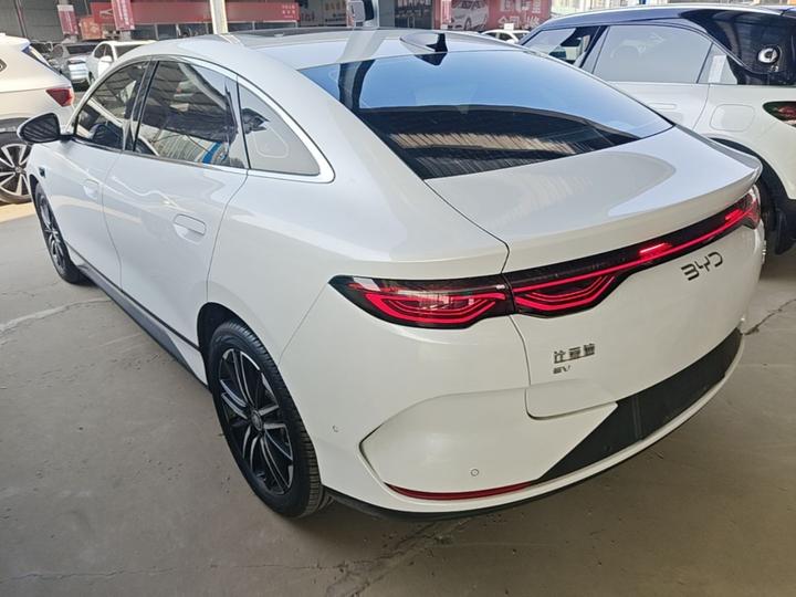 Qin L 2025 EV 545KM Excellence photo 4