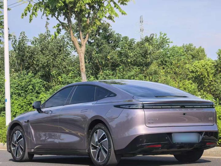 Sterra ES 2025 EREV Max photo 3