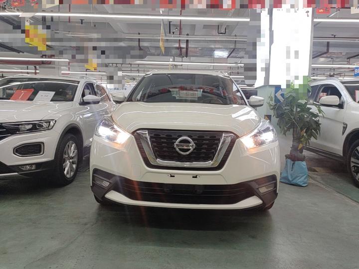 2021 1.5L XV CVT Connected Luxury photo 2