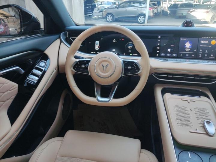Voyah FREE 2024 Extended Range ADAS photo 6