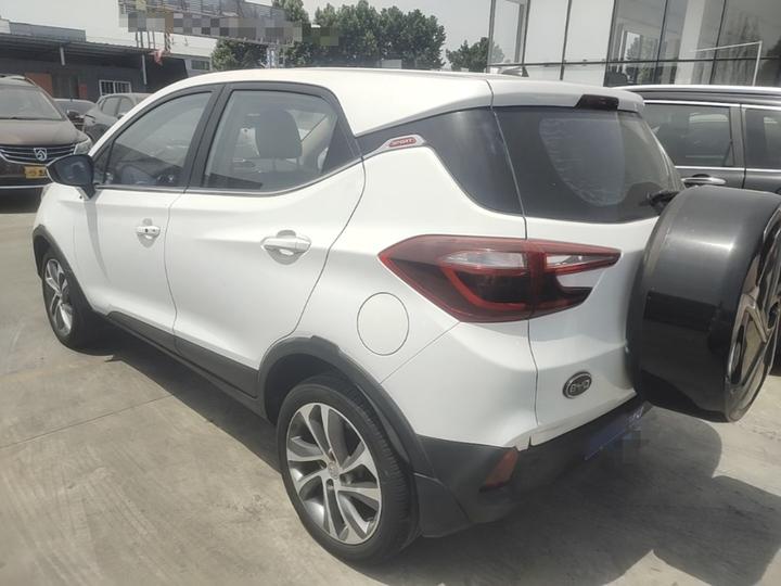 Yuan 2017 1.5L AT photo 4