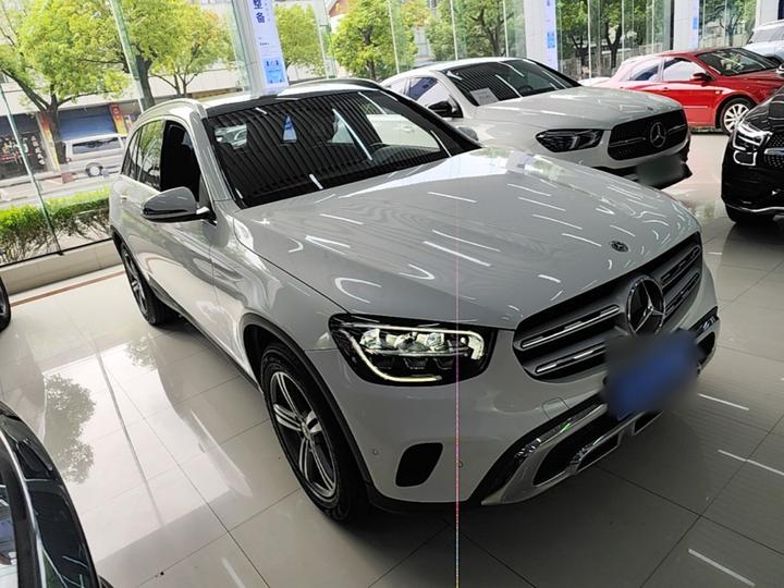 GLC 2022 GLC 260 L 4MATIC Dynamic photo 3