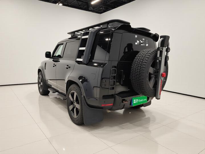 Defender 2021 110 P400 X-DYNAMIC HSE photo 4