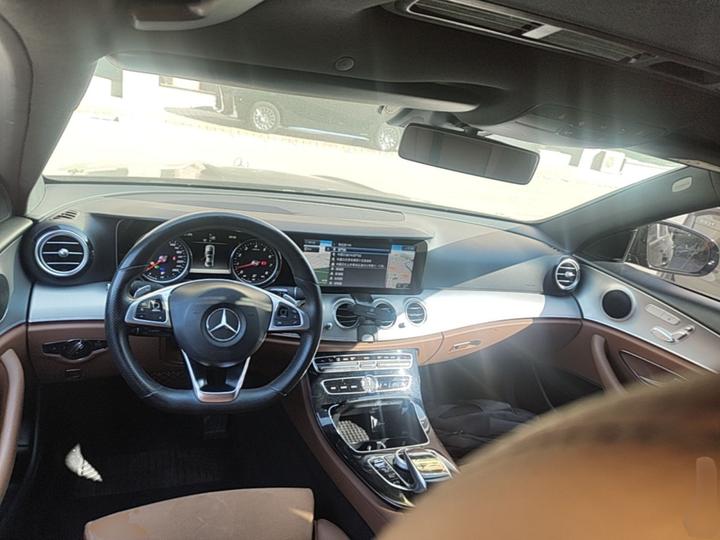 E-Class 2017 E 200 Sport 4MATIC photo 5
