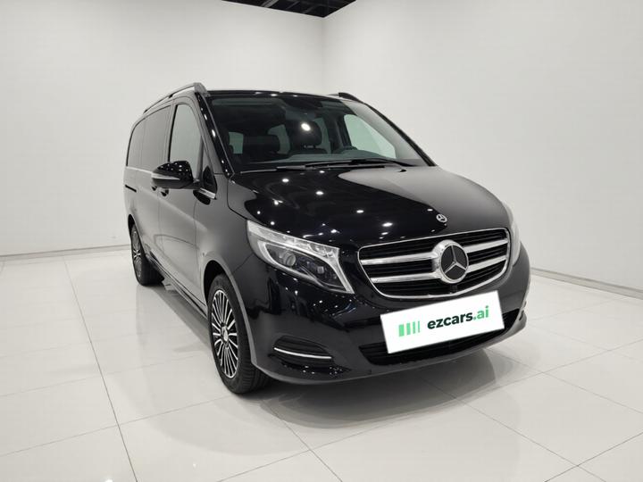 V-Class 2018 V 260 Premium China VI photo 3