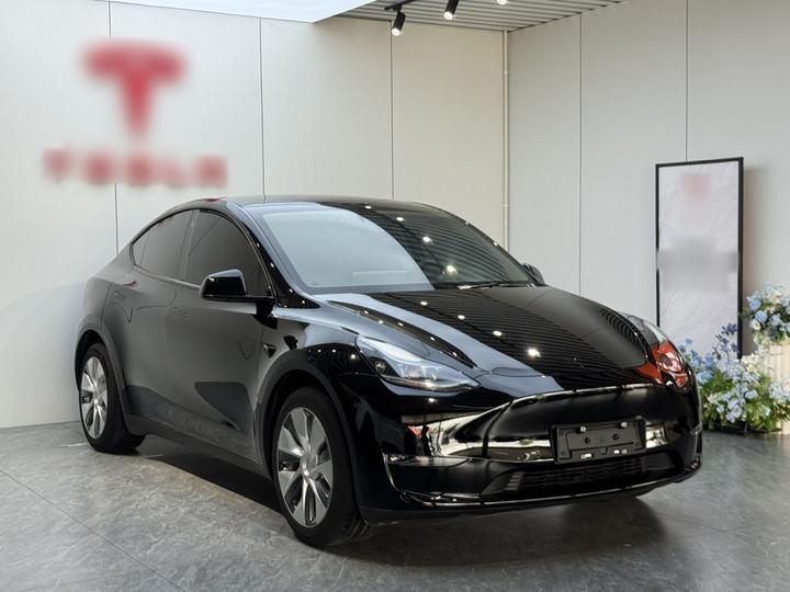 Model Y 2022 Facelift Long Range AWD photo 3