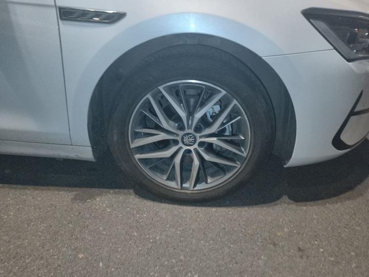 Qin PLUS 2021 EV 500KM Premium photo 8