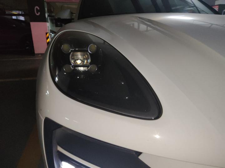 2020 Macan 2.0T photo 7