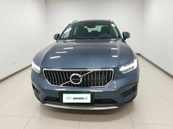 XC40 2022 T4 AWD Luxury photo 2